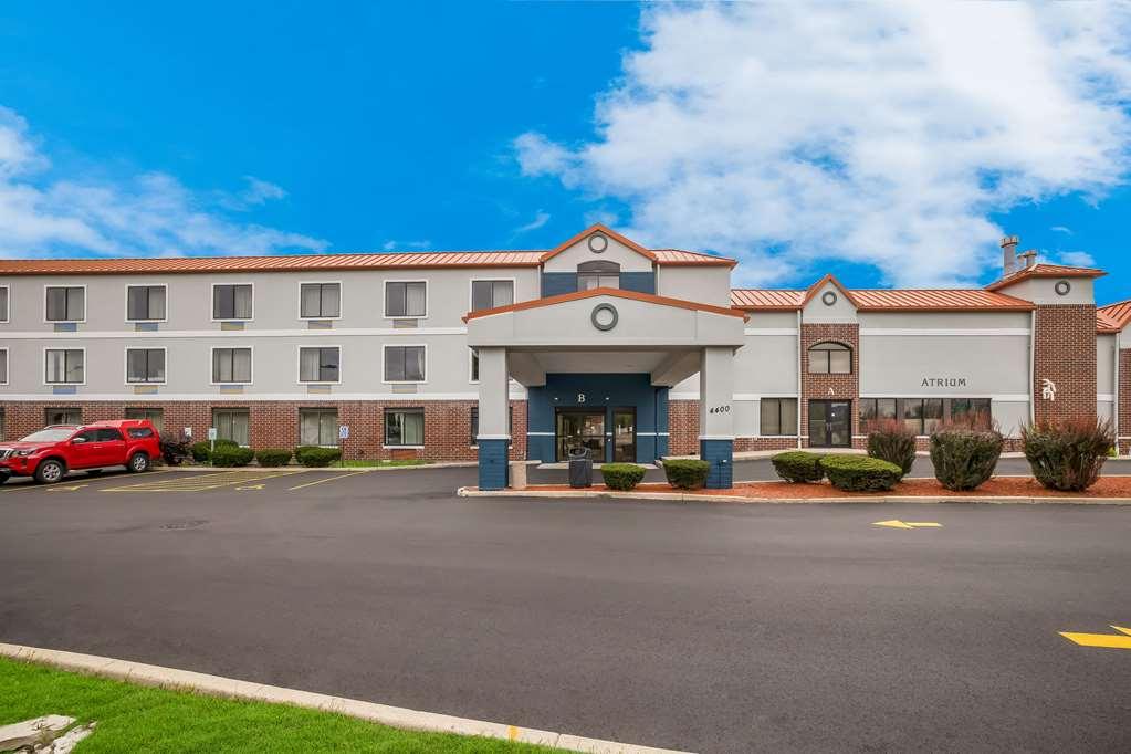Suburban Studios Milwaukee Airport Luaran gambar